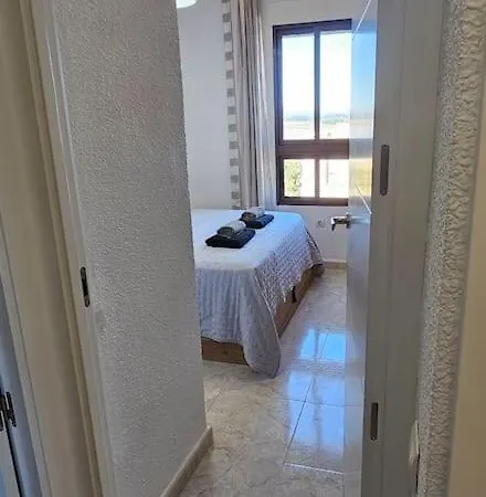 Whit A Sea View And Swiming Pool! Apartment