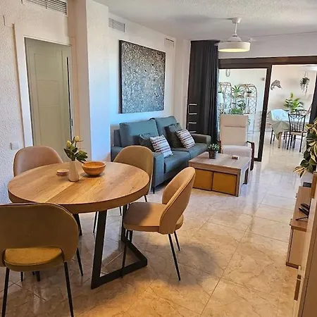Whit A Sea View And Swiming Pool! Apartment *