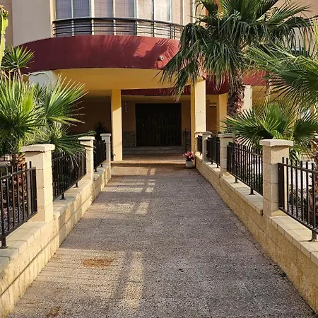 Apartment Whit A Sea View And Swiming Pool! *